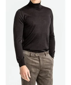 Cole Rollneck