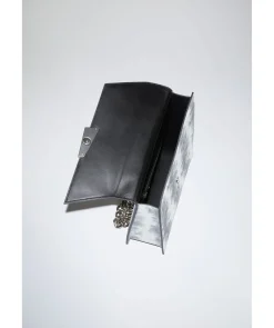 Distortion Chain Rubik