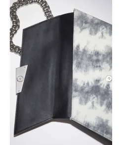 Distortion Chain Rubik