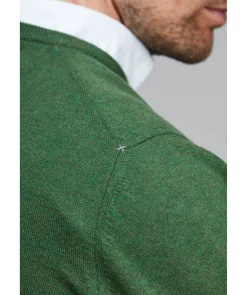 Geelong V-Neck Sweater