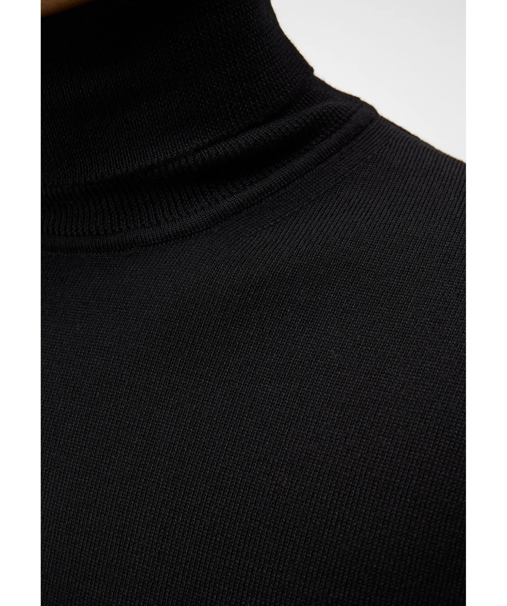Lyd Merino Turtleneck