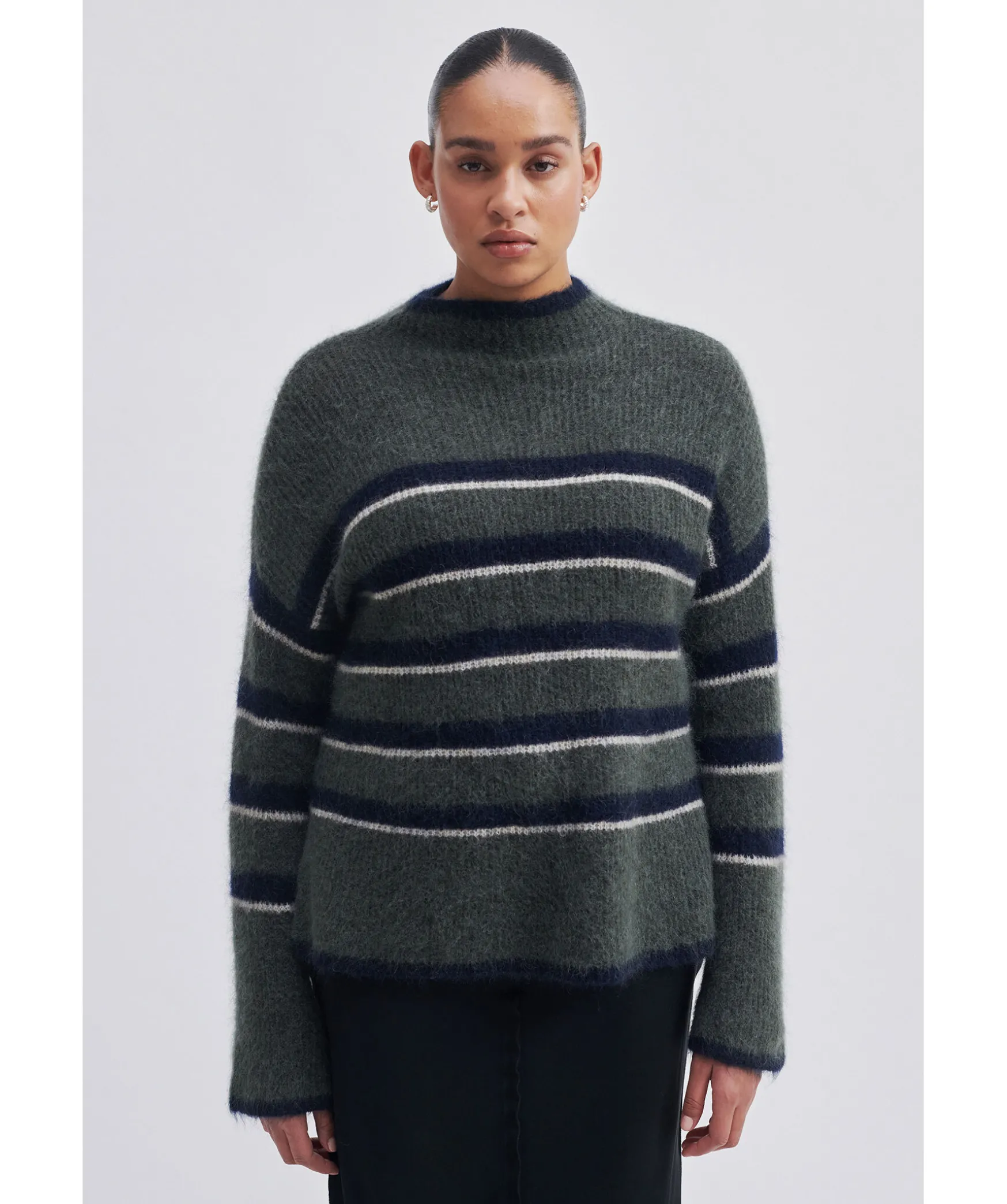 Ovala T-Neck Knit